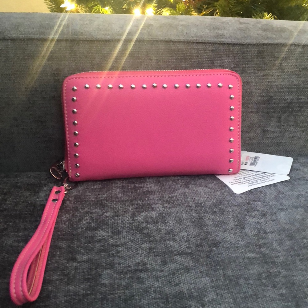 Brand NEW Pink Wallet with Phone Charger